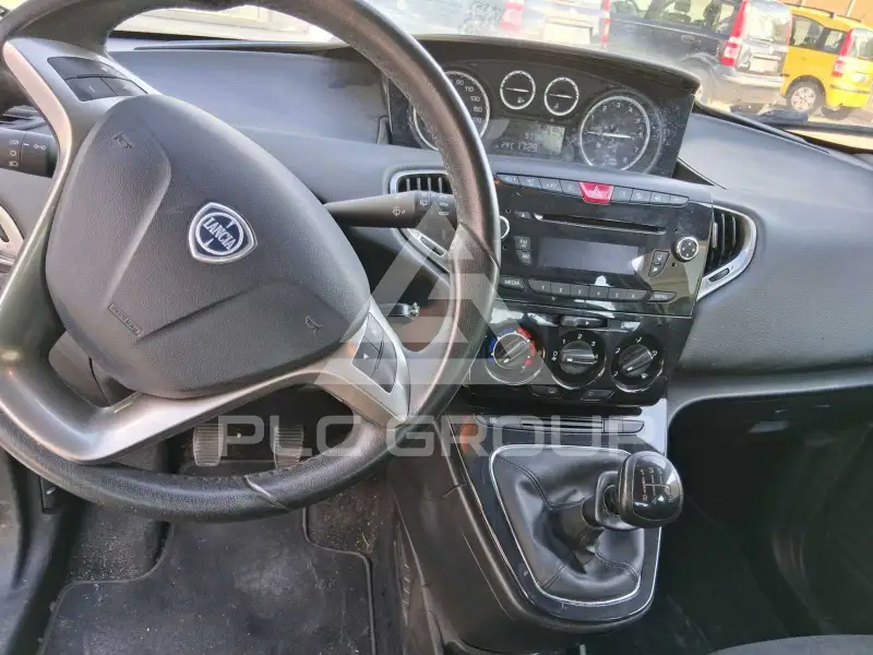 2013 Lancia YPSILON