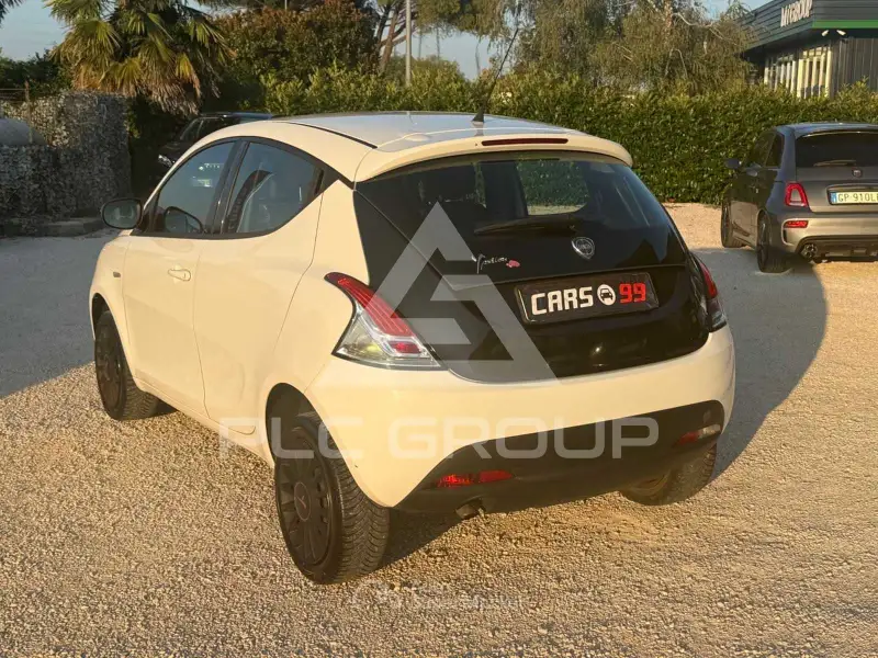 2013 Lancia YPSILON