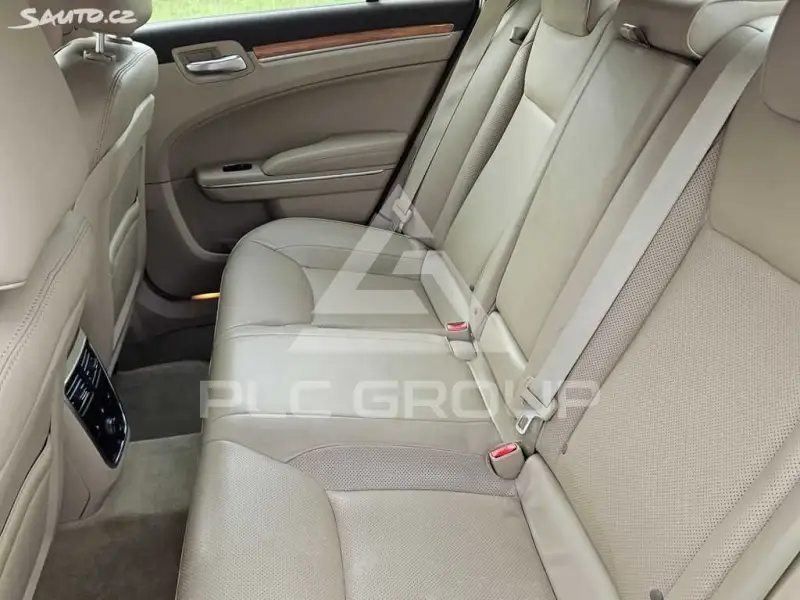 2013 Lancia Thema