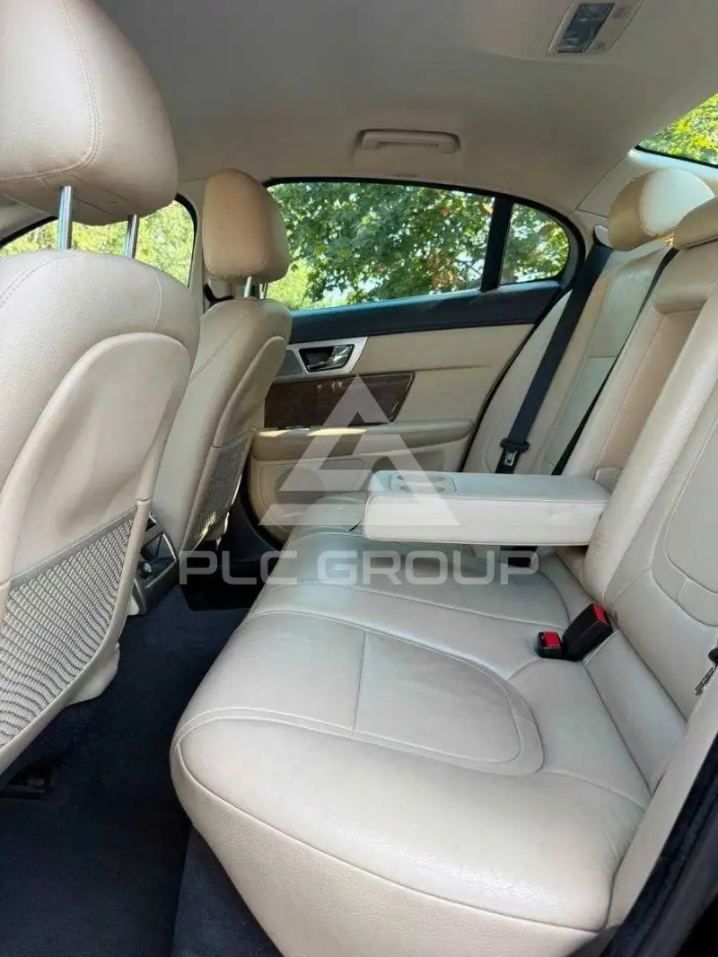 2013 Jaguar XF