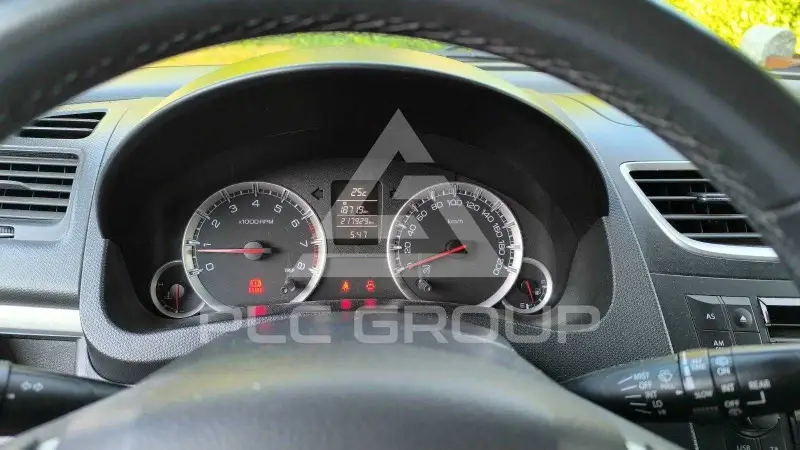 2013 Suzuki SWIFT