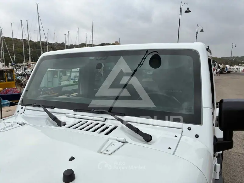 2013 Jeep WRANGLER