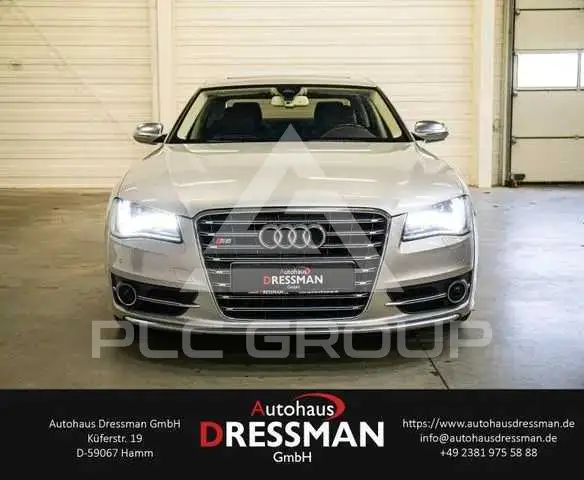 2013 Audi S8