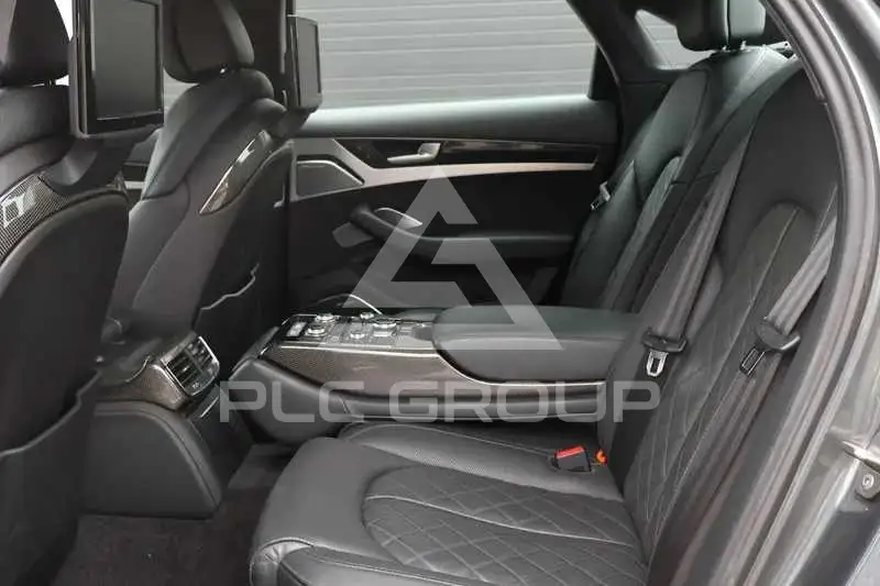 2013 Audi S8