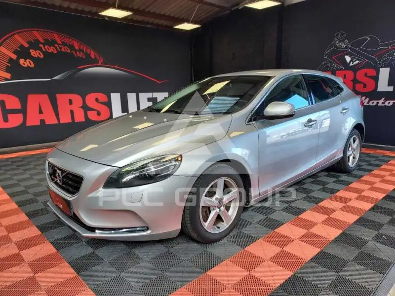 2013 Volvo V40