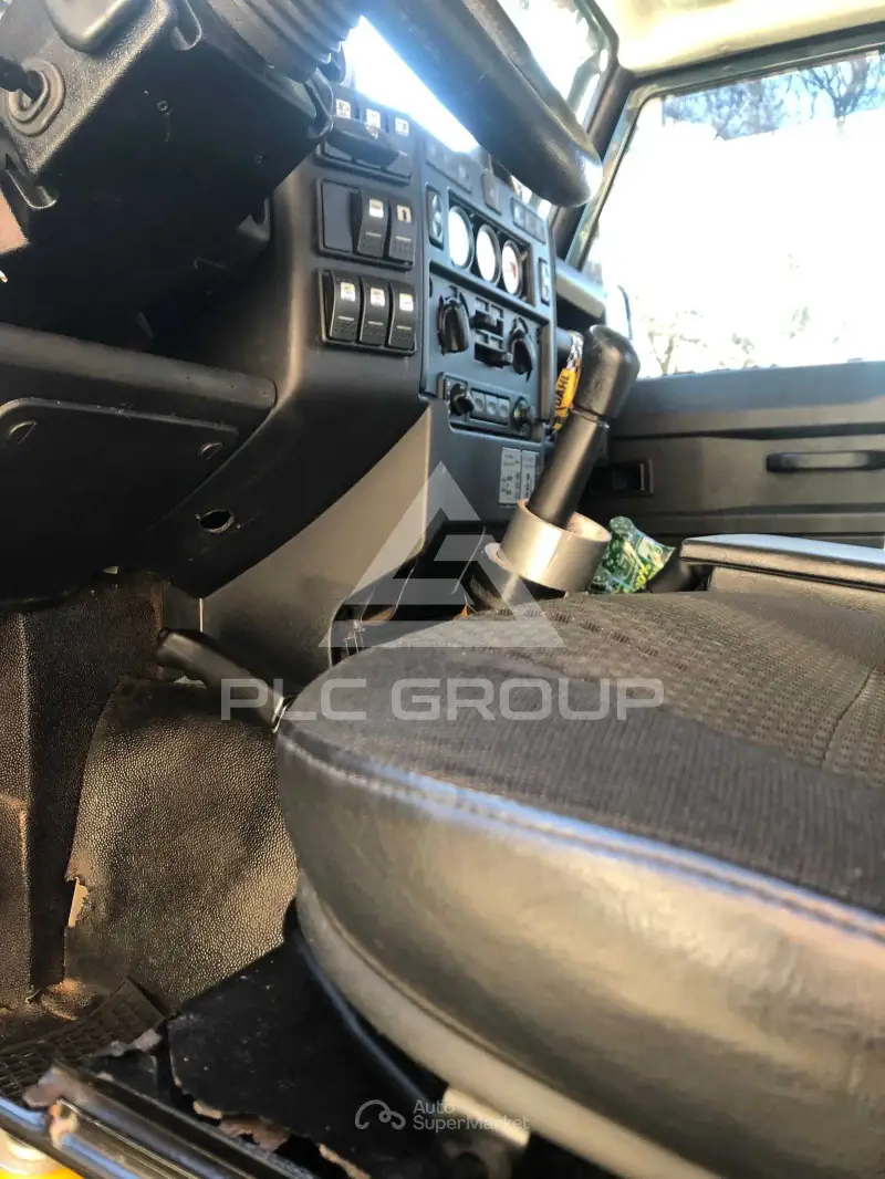2013 Land Rover DEFENDER