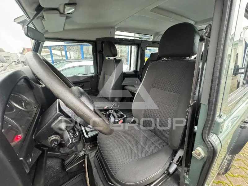 2013 Land Rover DEFENDER