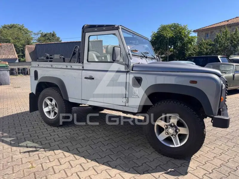 2013 Land Rover DEFENDER
