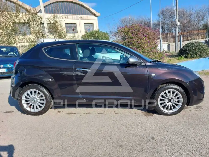 2013 Alfa Romeo Mito