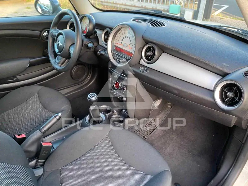 2013 Mini COOPER