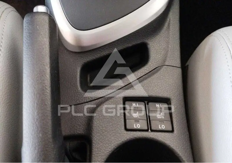 2013 Toyota AURIS