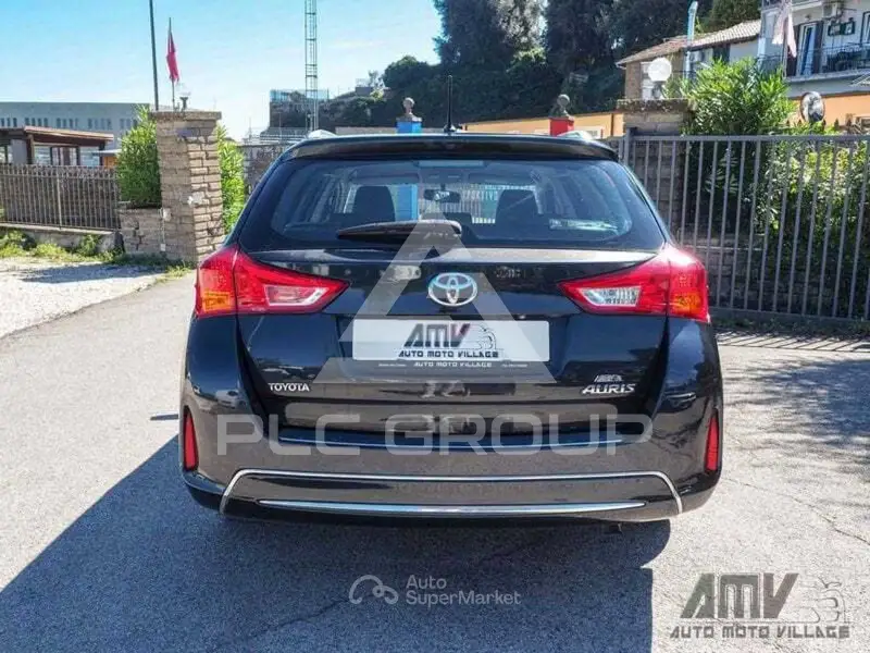 2013 Toyota AURIS