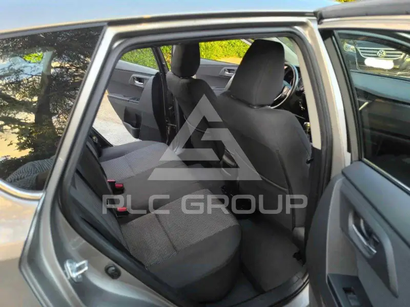 2013 Toyota AURIS