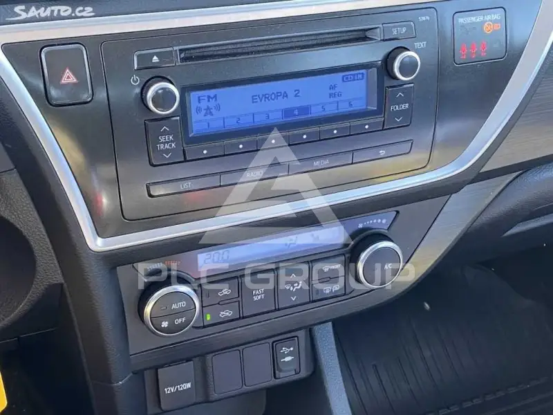 2013 Toyota AURIS