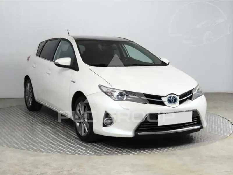 2013 Toyota AURIS