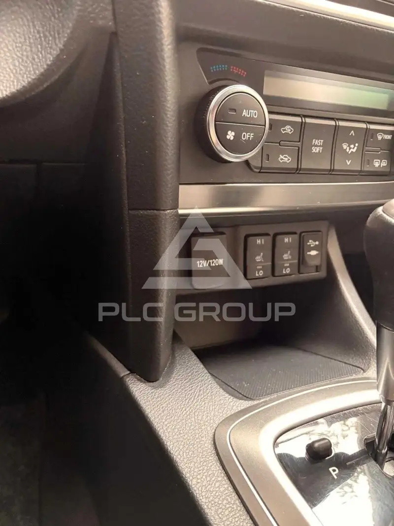 2013 Toyota AURIS