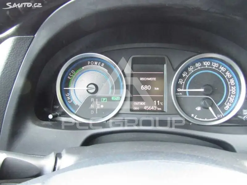2013 Toyota AURIS
