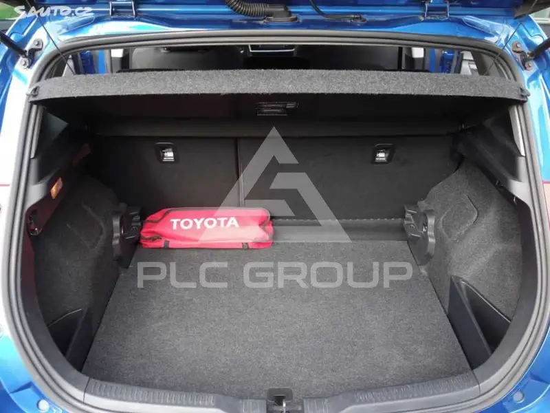 2013 Toyota AURIS