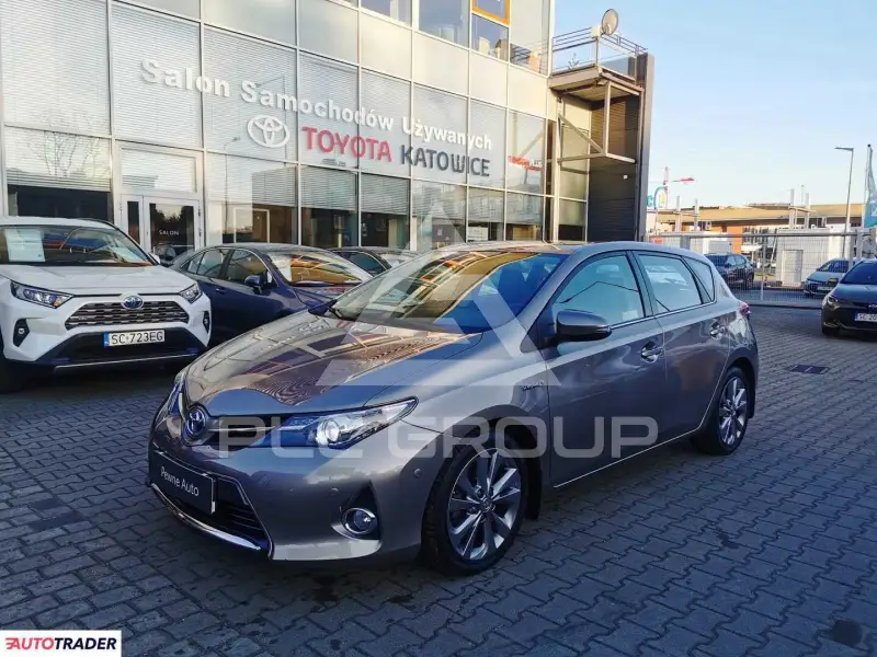 2013 Toyota AURIS