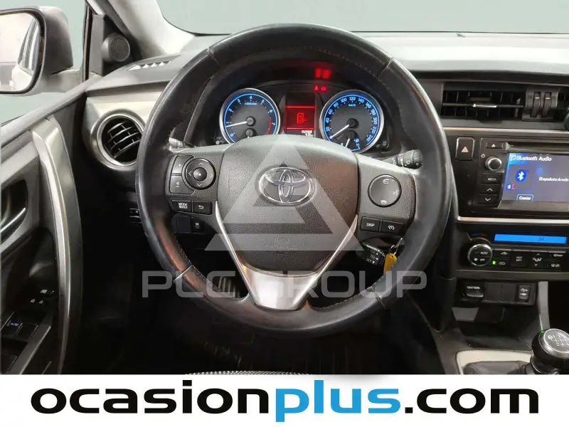 2013 Toyota AURIS