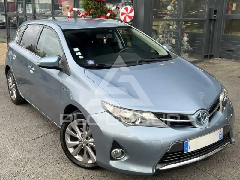 2013 Toyota AURIS