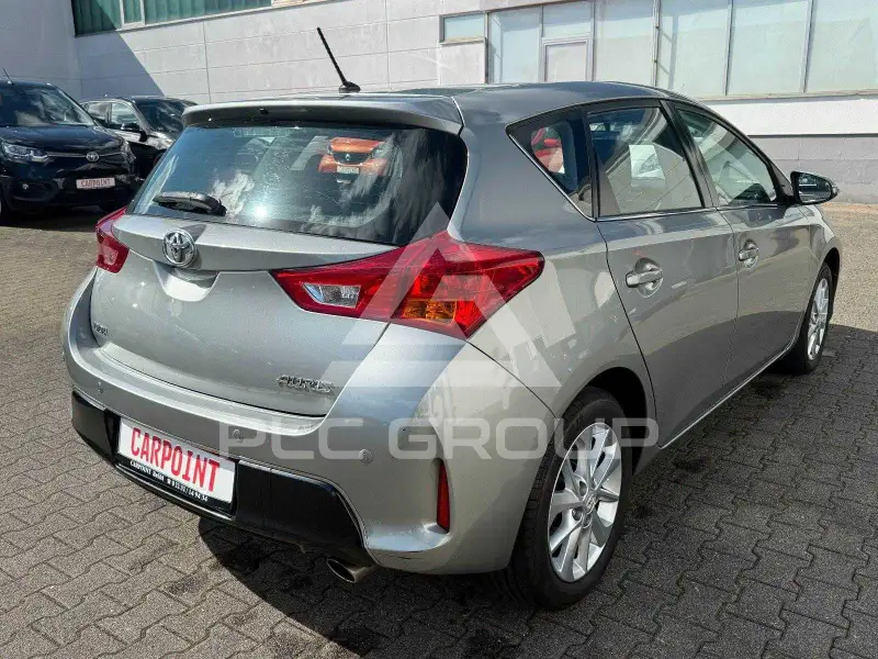 2013 Toyota AURIS