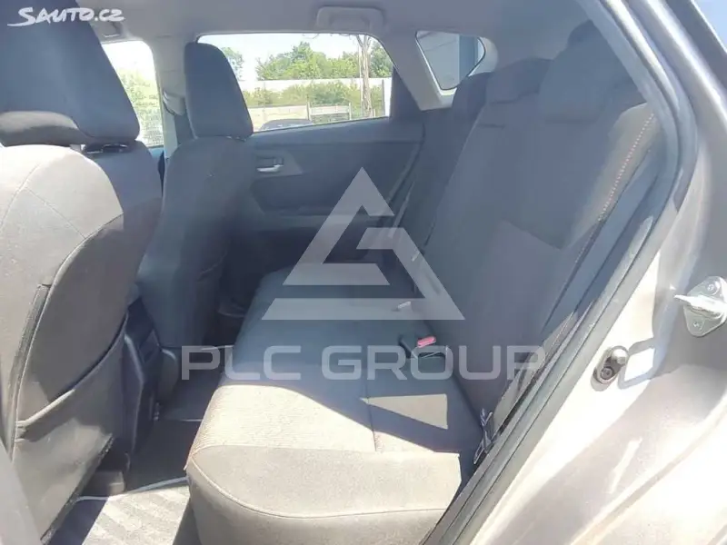 2013 Toyota AURIS