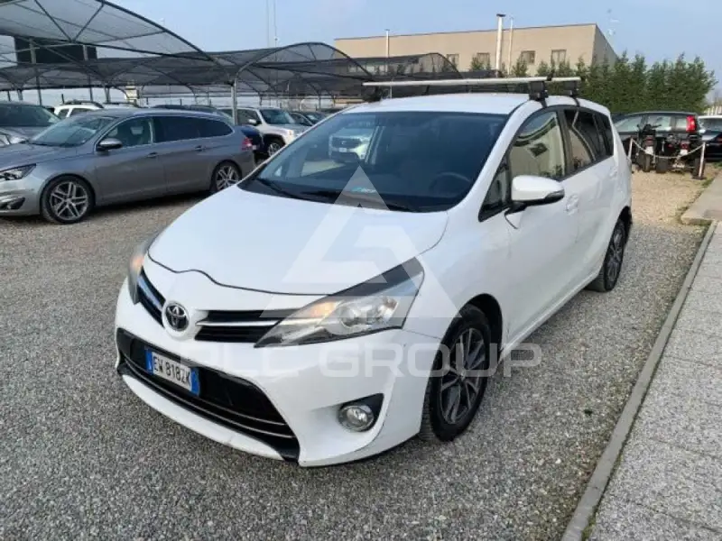 2013 Toyota VERSO