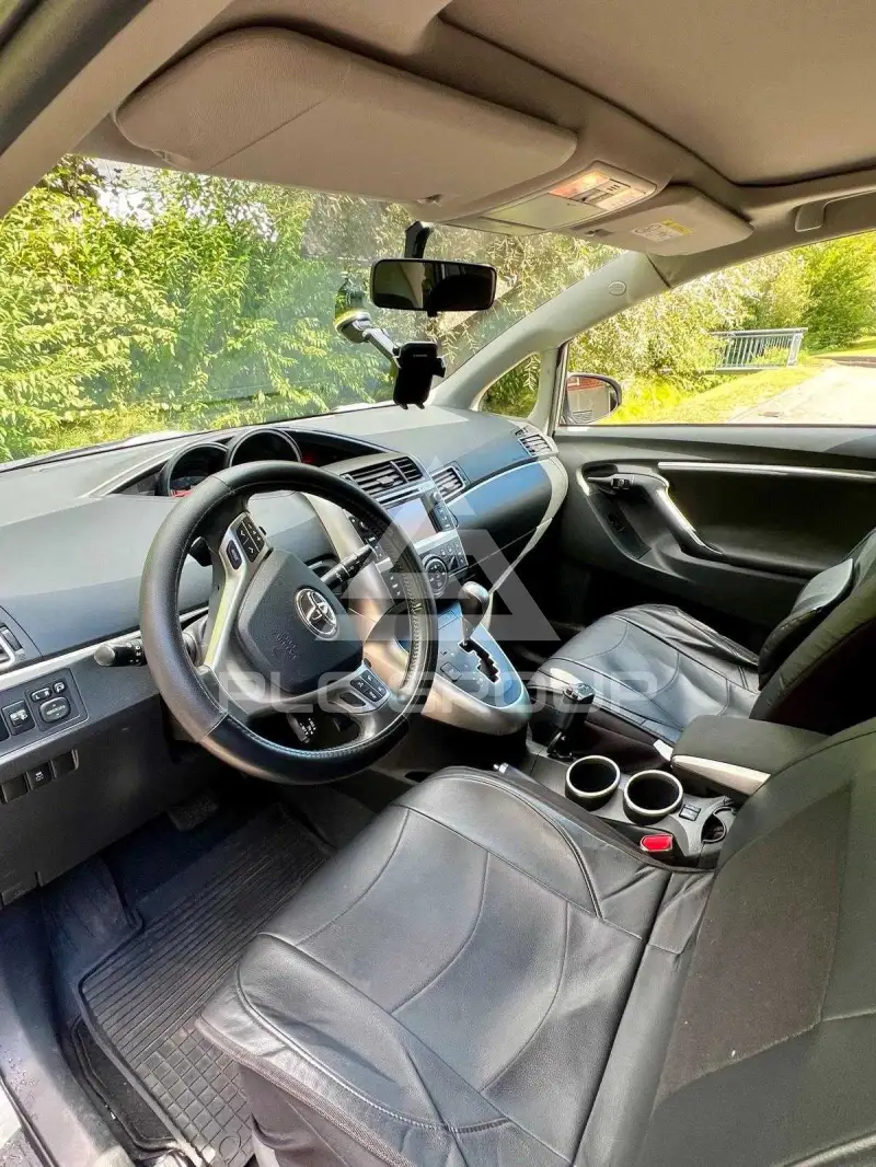2013 Toyota VERSO