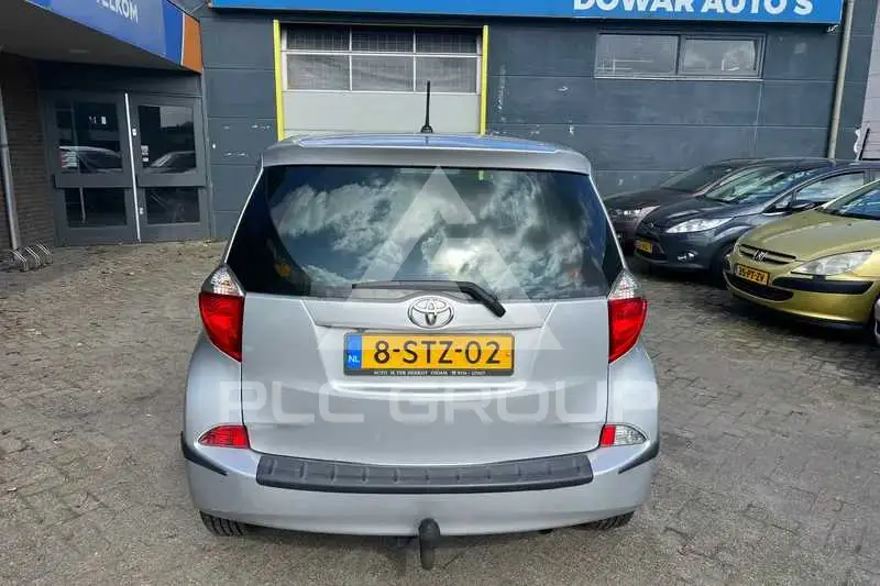 2013 Toyota VERSO