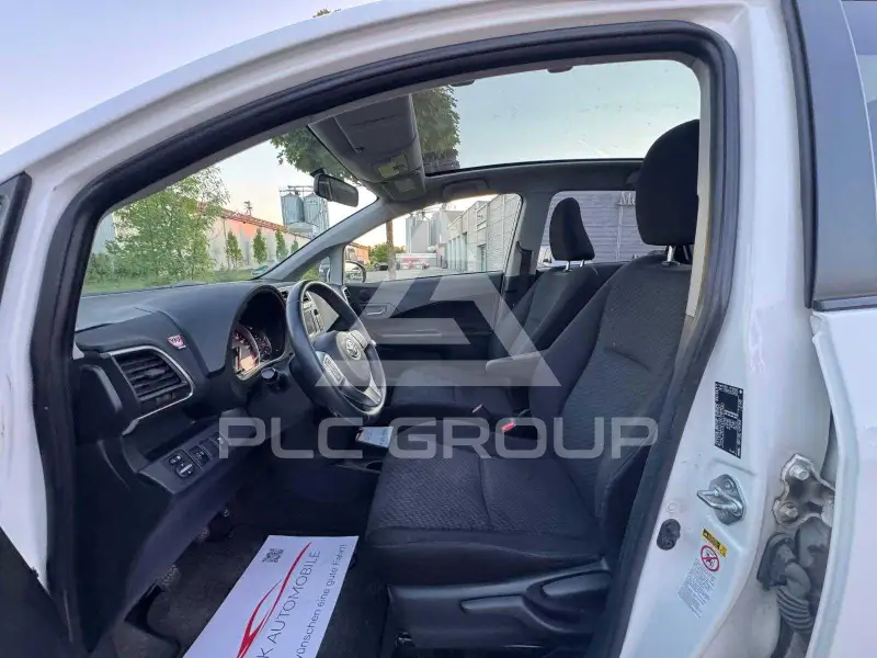 2013 Toyota VERSO