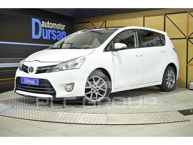 2013 Toyota VERSO