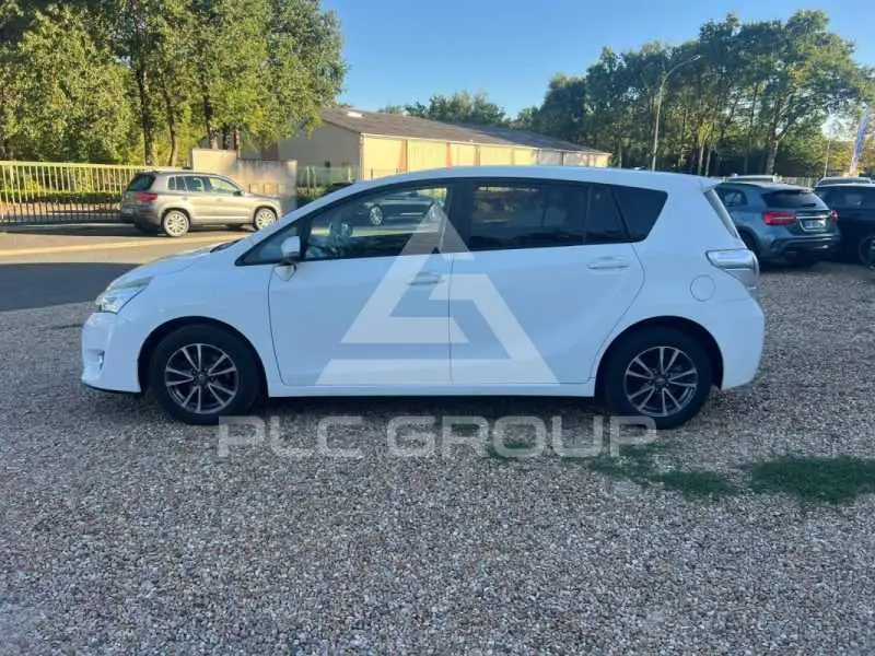 2013 Toyota VERSO