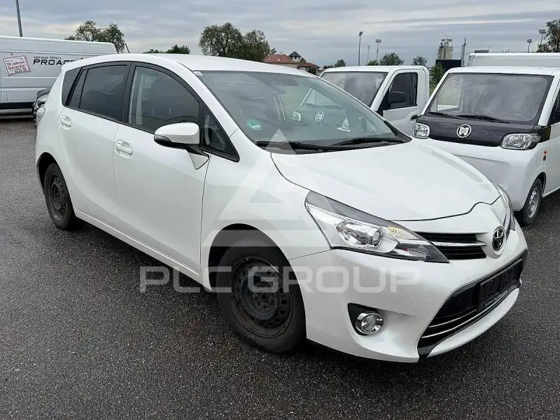 2013 Toyota VERSO