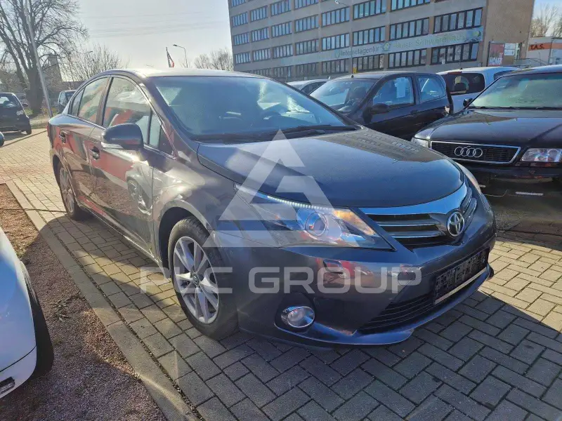 2013 Toyota Avensis