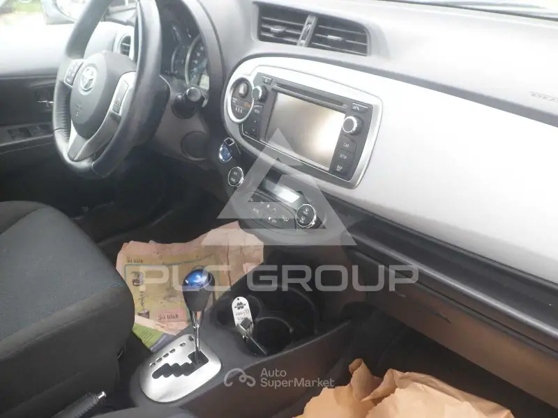 2013 Toyota YARIS