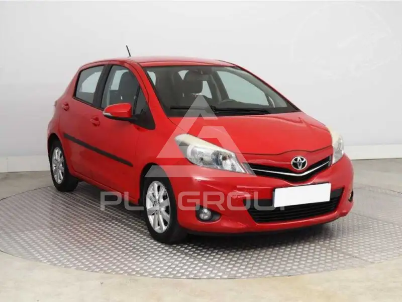 2013 Toyota YARIS