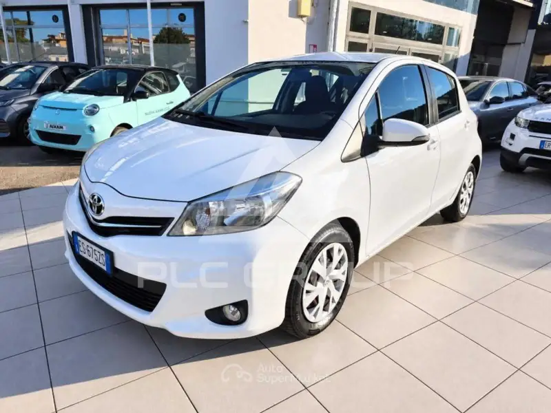 2013 Toyota YARIS