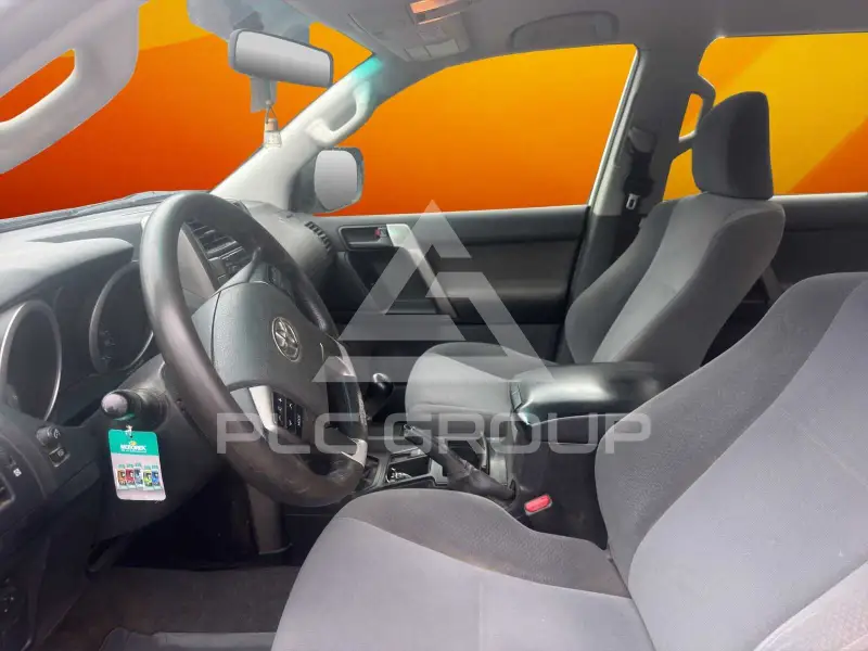 2013 Toyota LAND CRUISER
