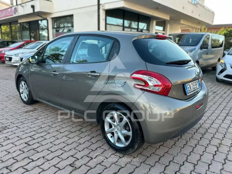 2013 Peugeot 208