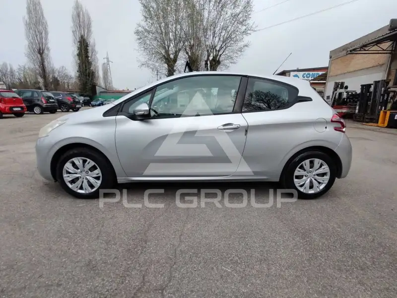 2013 Peugeot 208