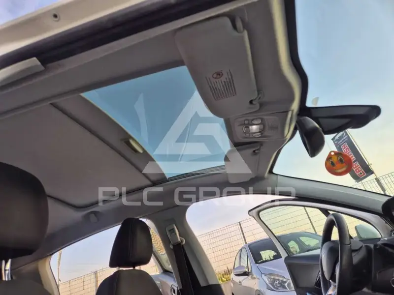 2013 Peugeot 208