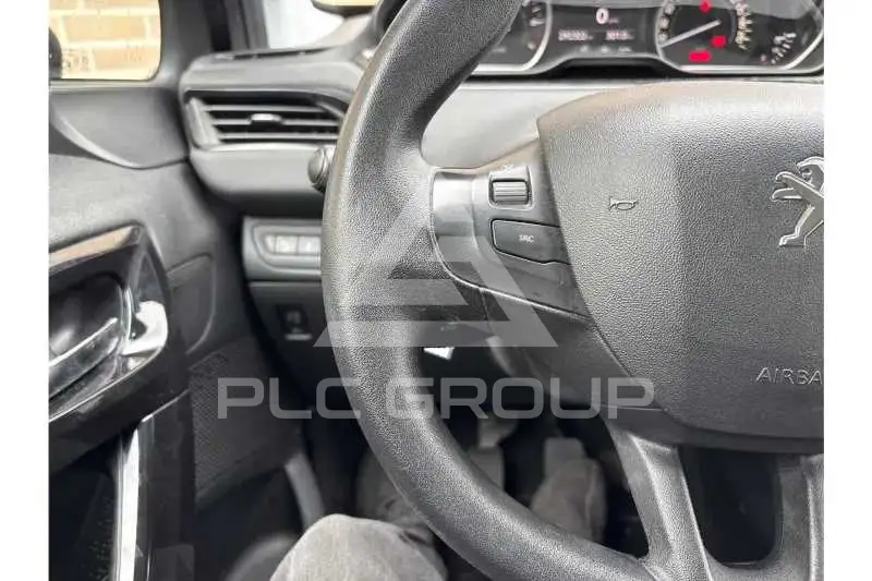 2013 Peugeot 208
