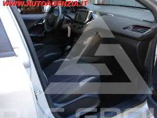2013 Peugeot 208