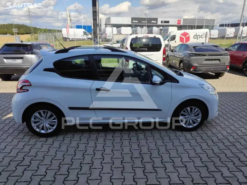2013 Peugeot 208
