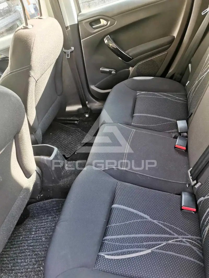 2013 Peugeot 208