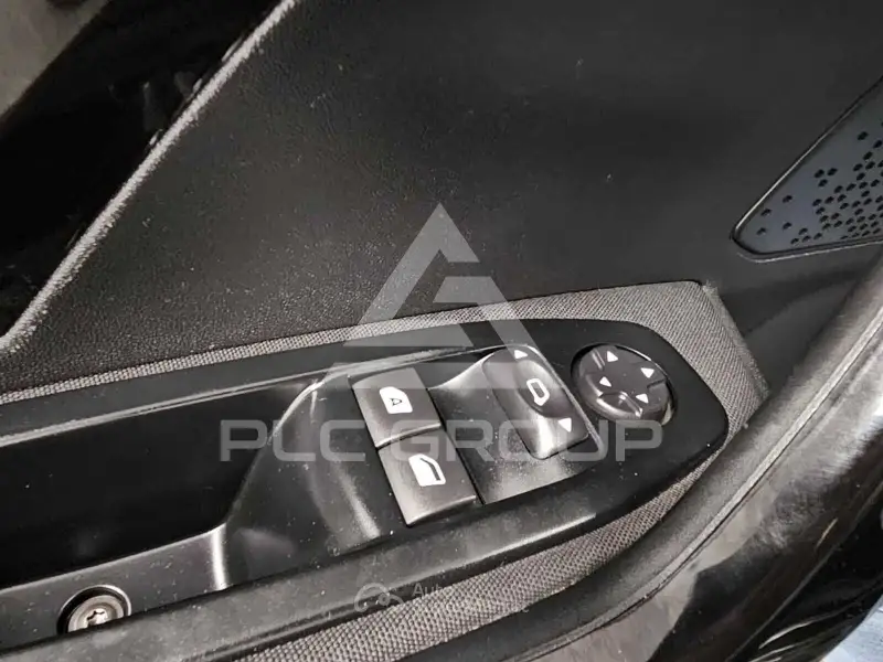 2013 Peugeot 208