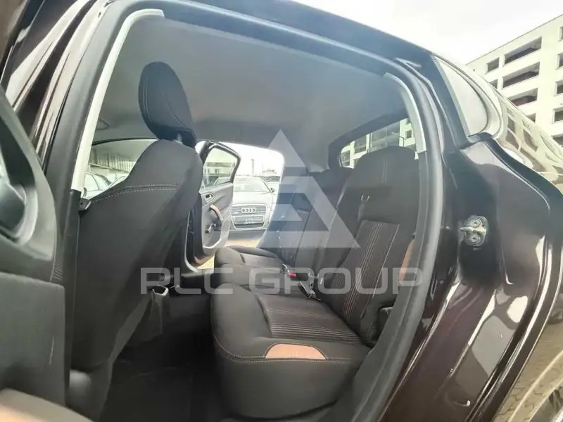 2013 Peugeot 208