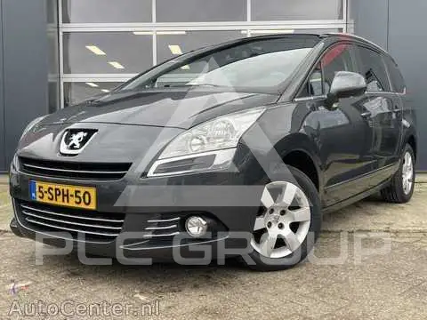2013 Peugeot 5008