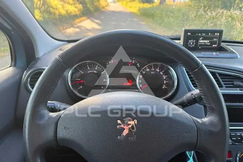 2013 Peugeot 5008